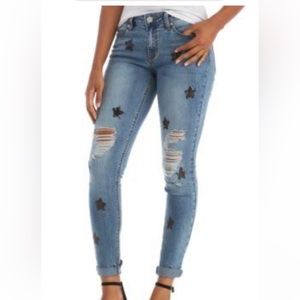 NWT Ashley Mason Size 5  Distressed Star Jeans